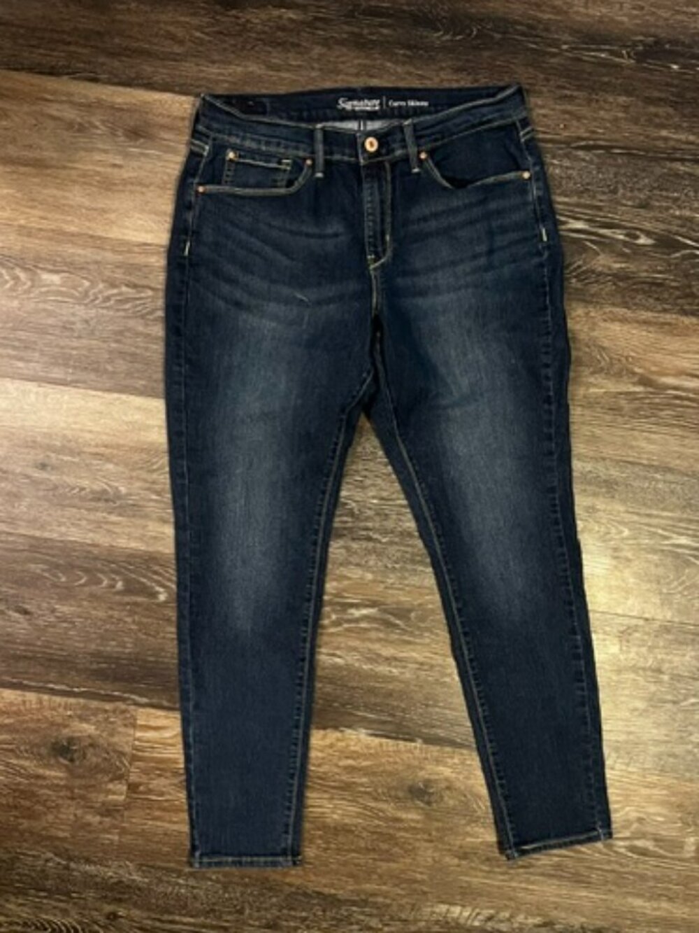 Women's Levis Signature Curvy Skinny Blue Jeans, Size 10 Short, Ex Con!